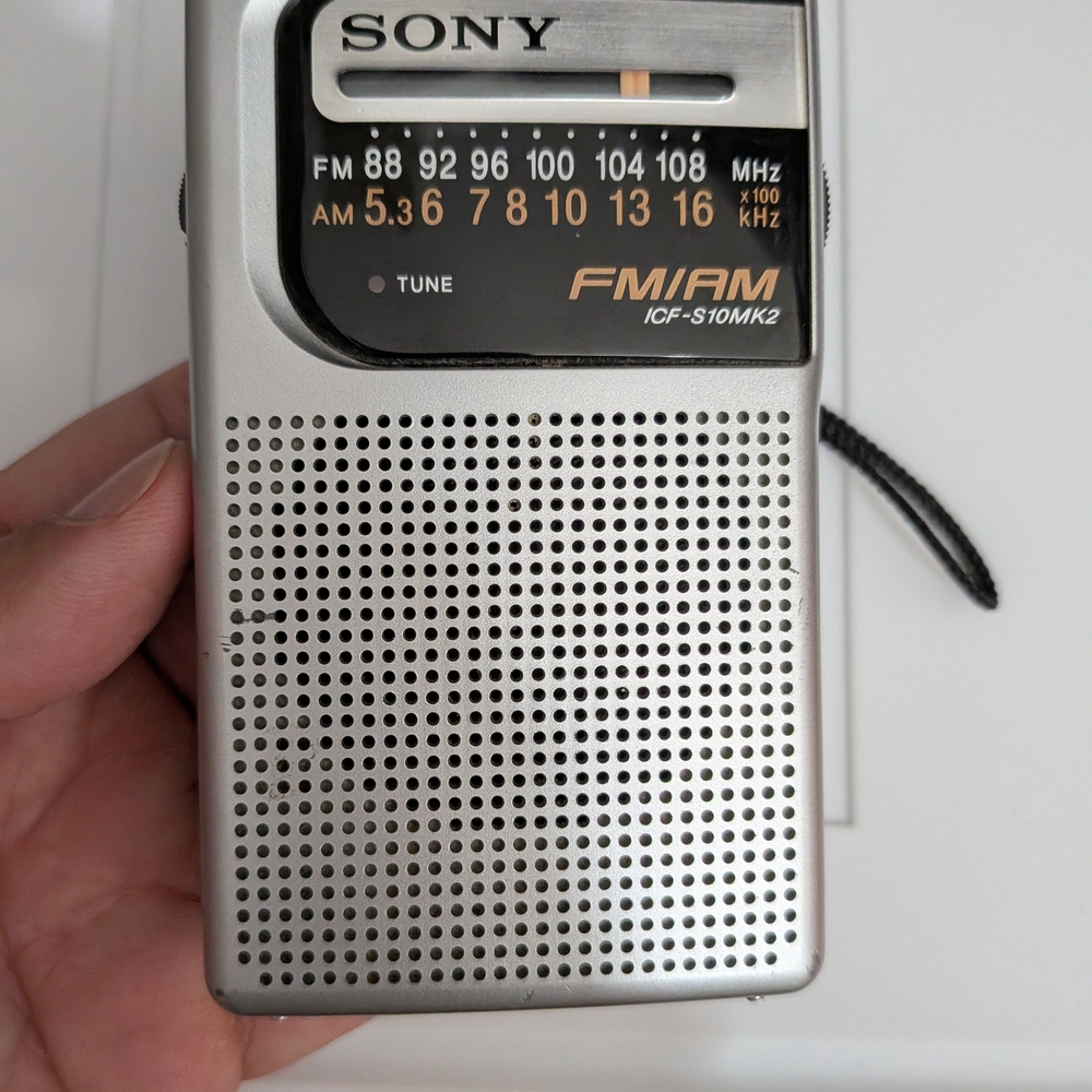 Sony ICF-S10MK2 Pocket AM/FM Radio, Works Perfectly